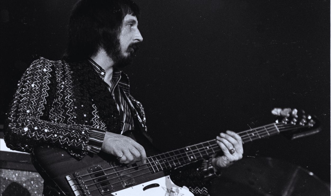 Gettyimages - 77698456, Mark Sullivan 70's Rock Archive John Entwistle performing with his solo band