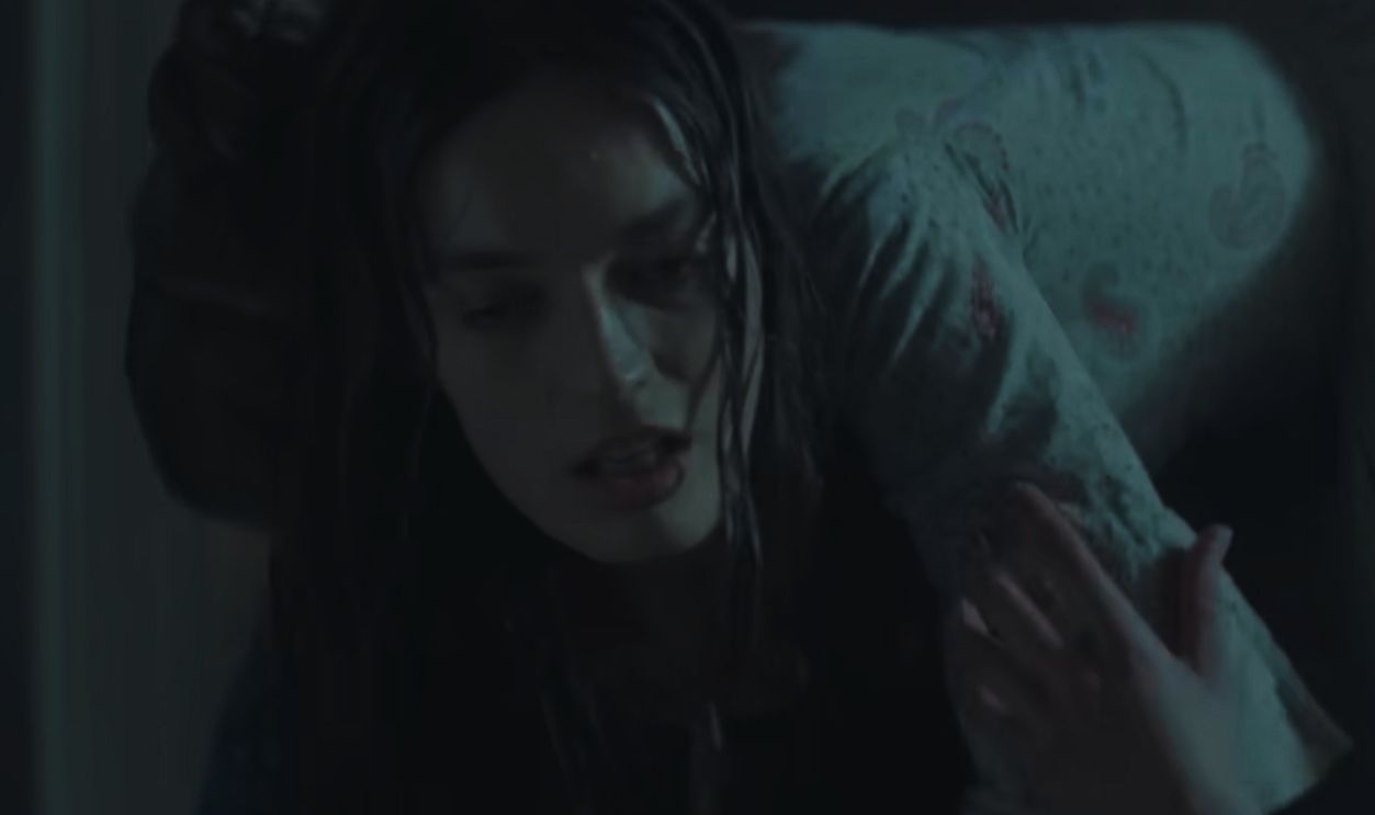 Screenshot from Emily (2022) 