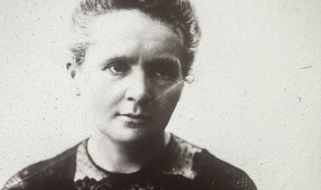 Photo de Marie Curie en 1900, physicienne et chimiste polonaise, naturalisée française.