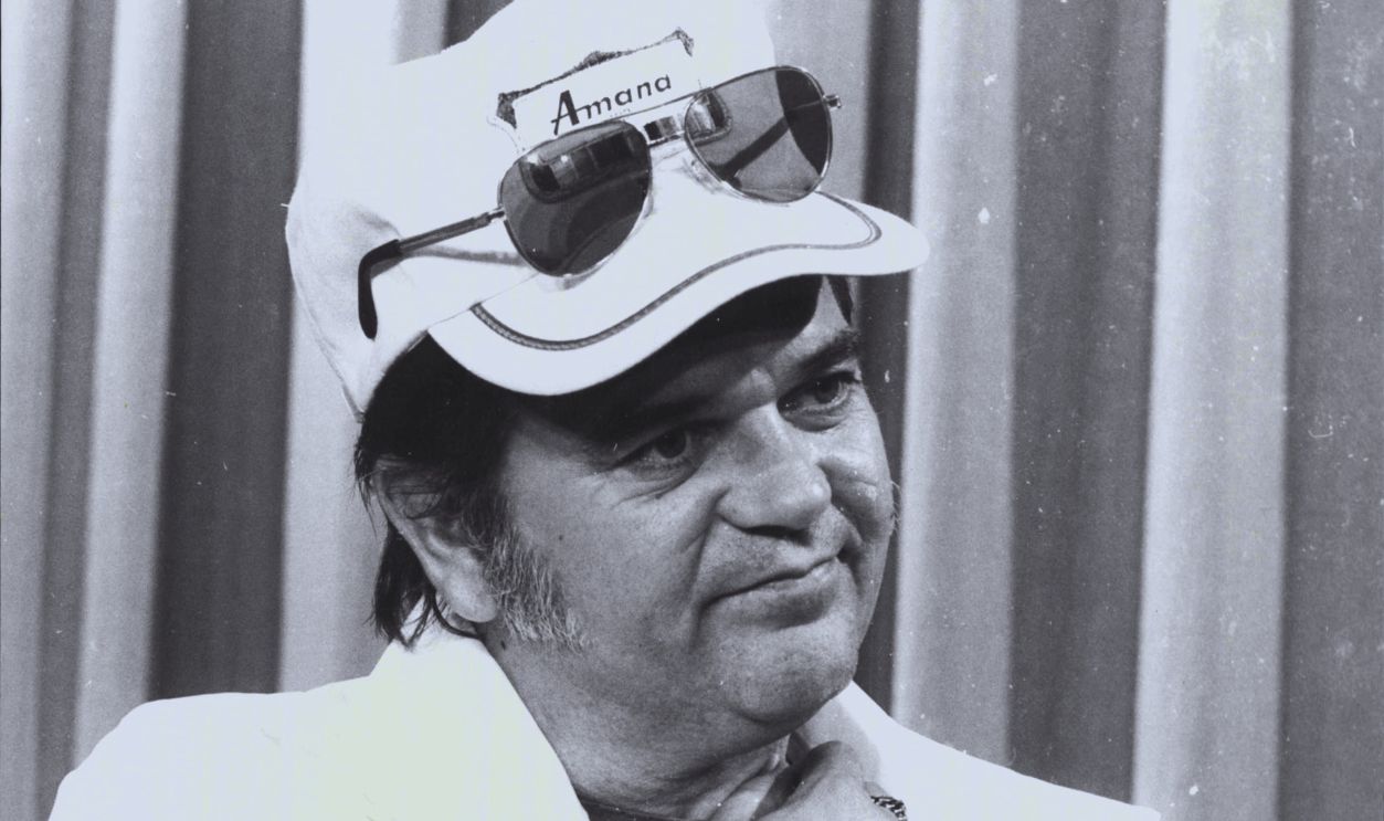 Gettyimages - 1080941824, American country and western star Conway Twitty arrived in Sydney today with his wife, Mickey, and his group, 
