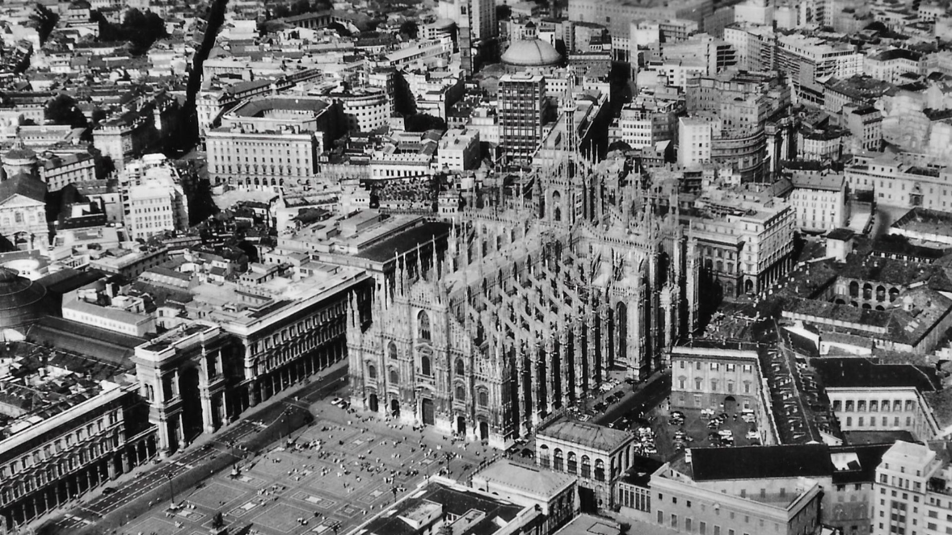 Milano piazza del Duomo vista dall'alto