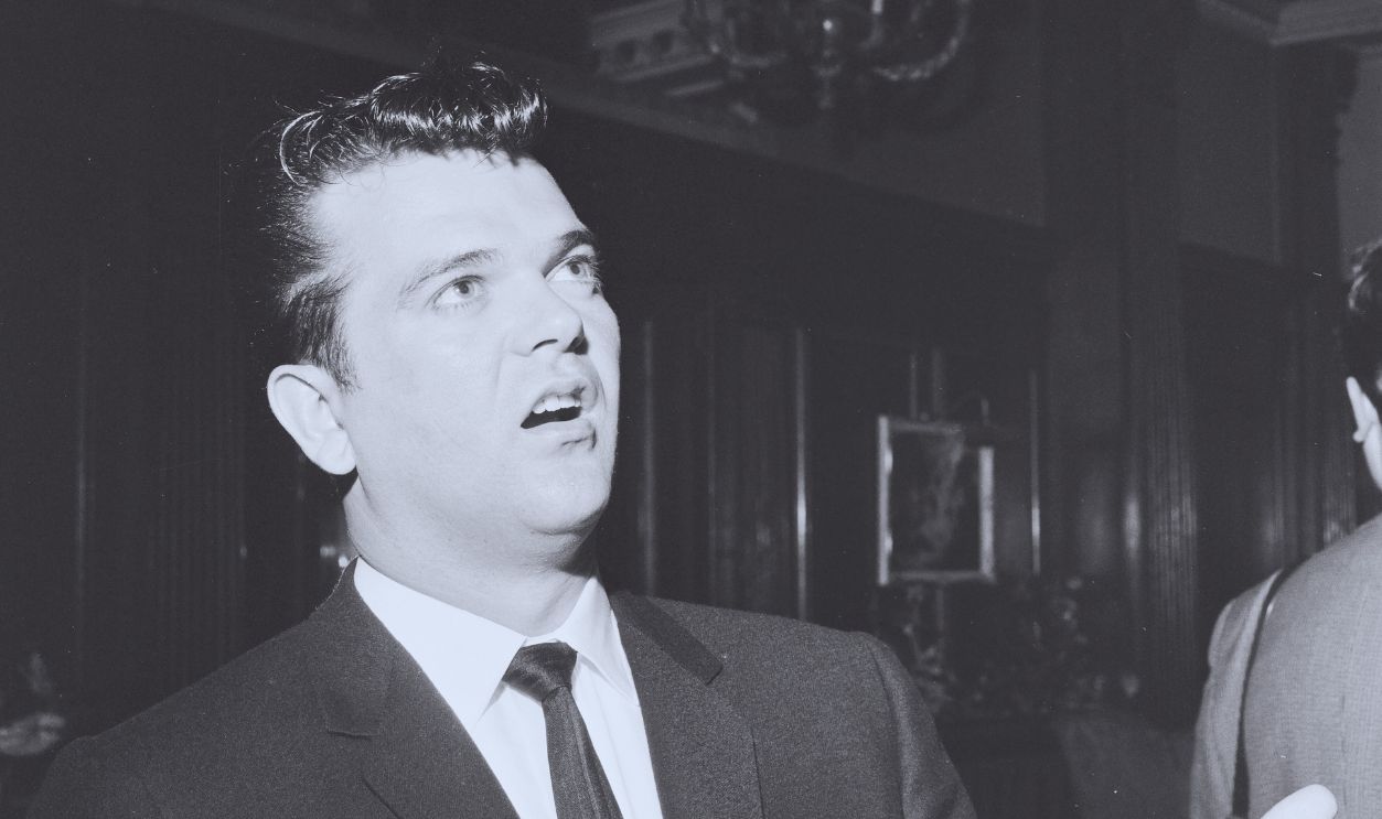 Gettyimages - 592047150, American singer Conway Twitty pictured upon his arrival in London. 6th May 1959. 