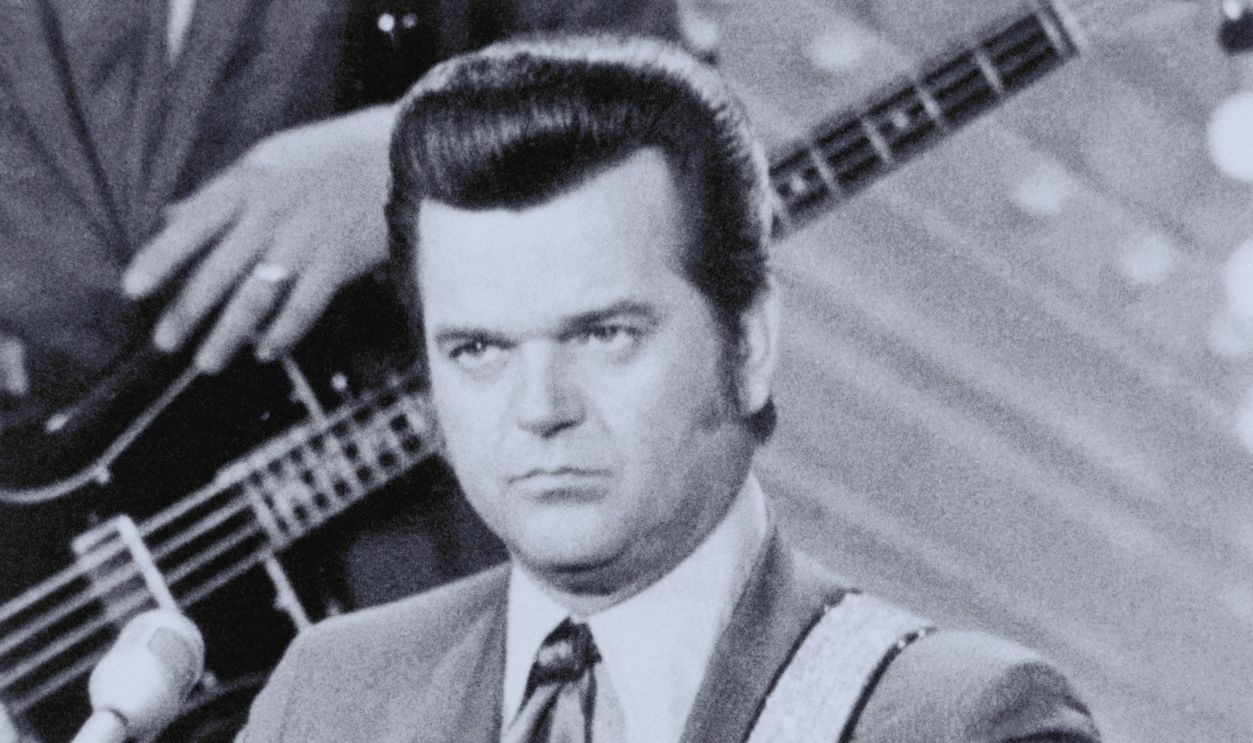 Gettyimages - 517387304, Country Singer Conway Twitty with His Guitar 