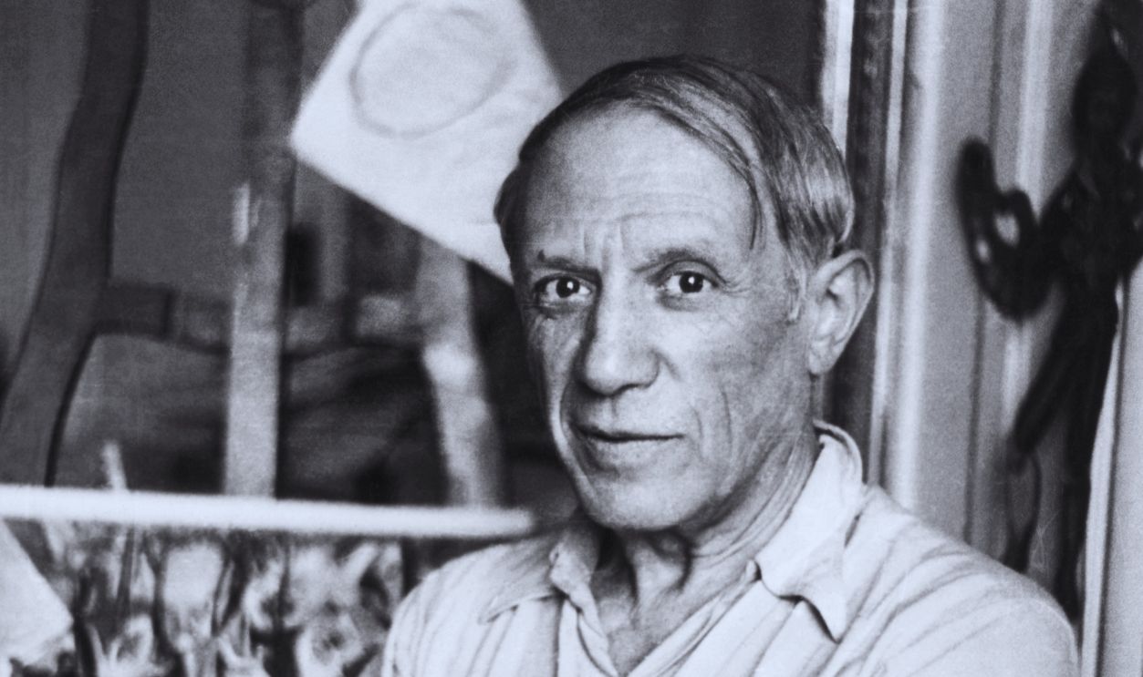 Gettyimages - 517725874, Picasso in Paris Pablo Picasso in his Paris studio.