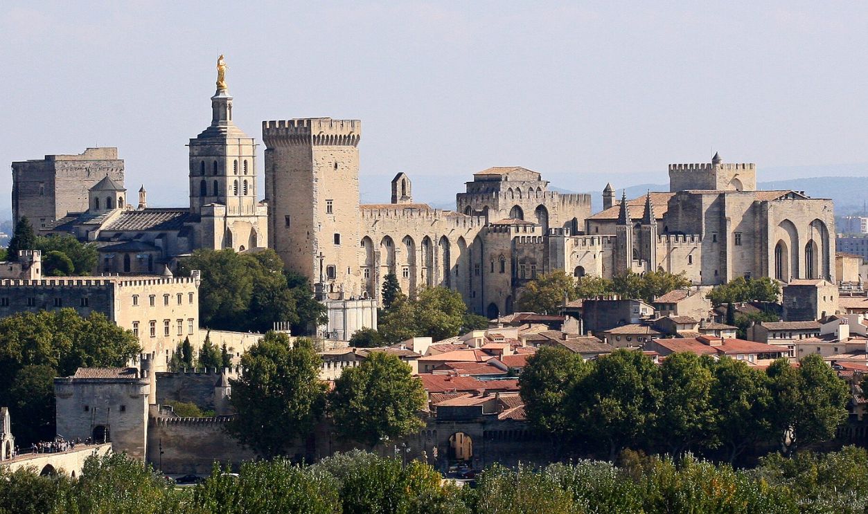 File:Avignon, Palais des Papes depuis Tour Philippe le Bel by JM Rosier.jpg