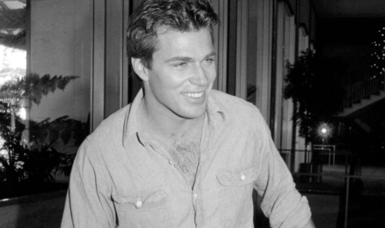 Jon-Erik Hexum on the set of NBC's The Best Of Everything May 1983 