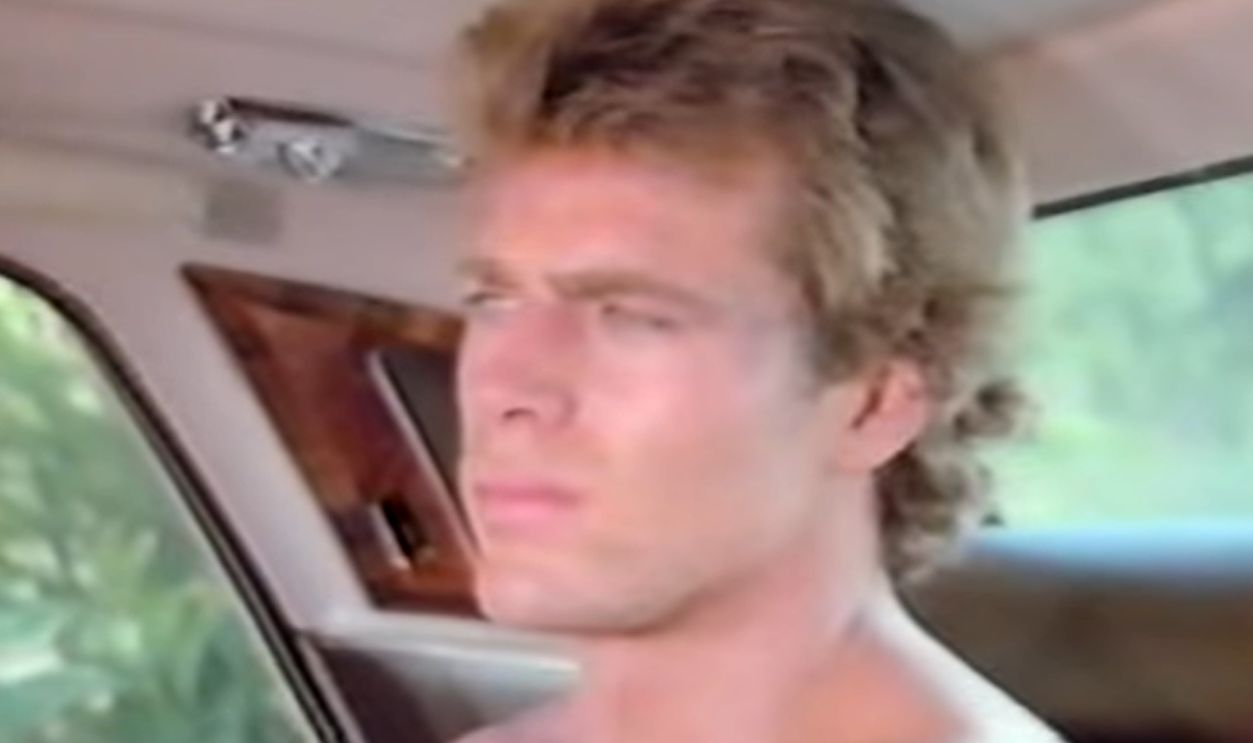 Screenshot from Cover-Up (1984-1985) 
