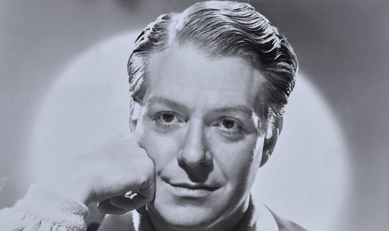 Gettyimages  - 2132802740, 'Knickerbocker Holiday' Publicity Still American actor and singer Nelson Eddy in colonial costume, his head resting against his right fist, in a publicity still for 'Knickerbocker Holiday', United States, 1944. Directed by Harry Joe Brown, the musical, written by Kurt Weill and Maxwell Anderson - starred Eddy as Brom Broeck. 
