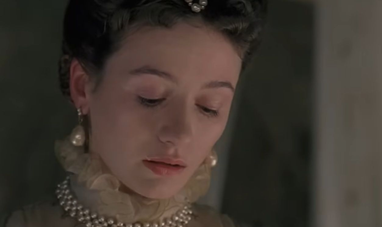 Screenshot from Elizabeth (1998) 