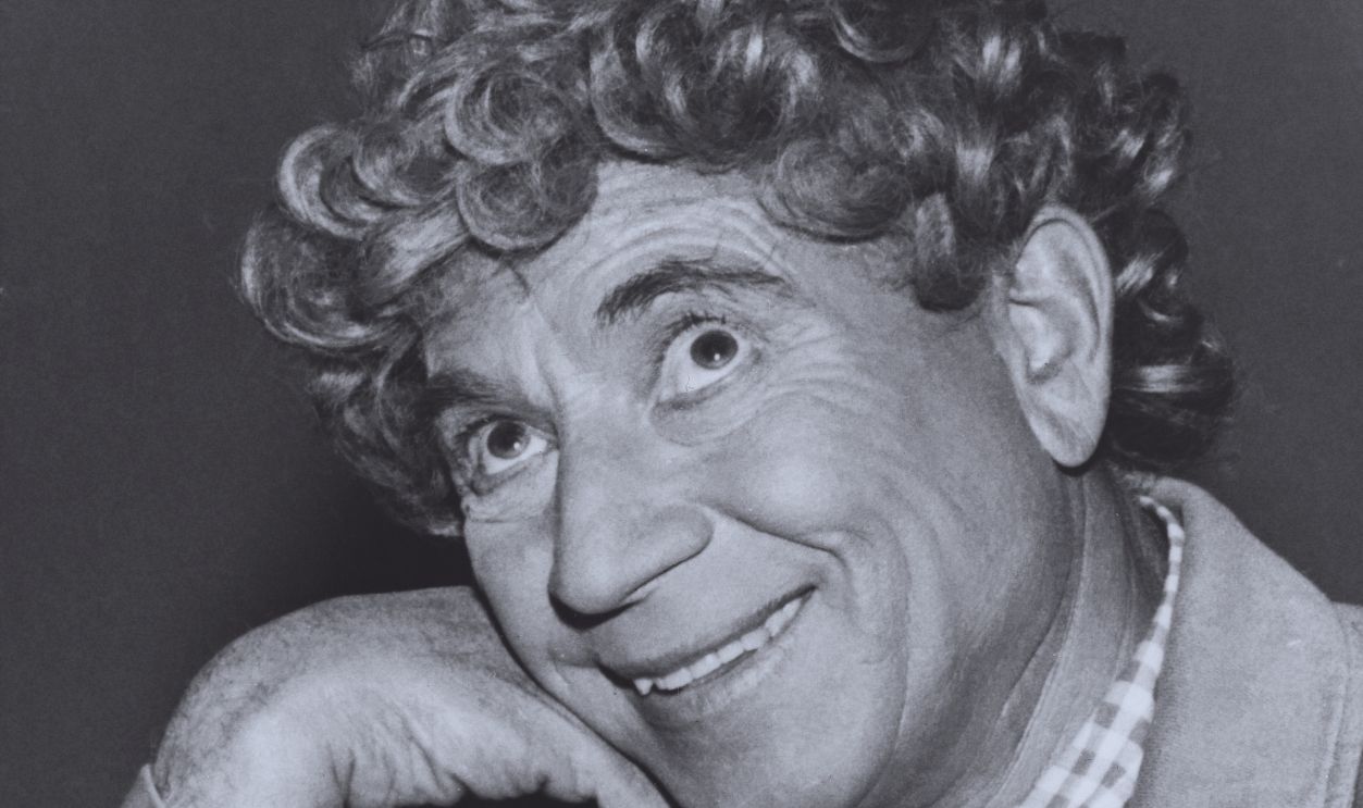 Gettyimages - 2205740286, Harpo Marx Portrait of Harpo Marx, hand on his chin, glancing upward. 