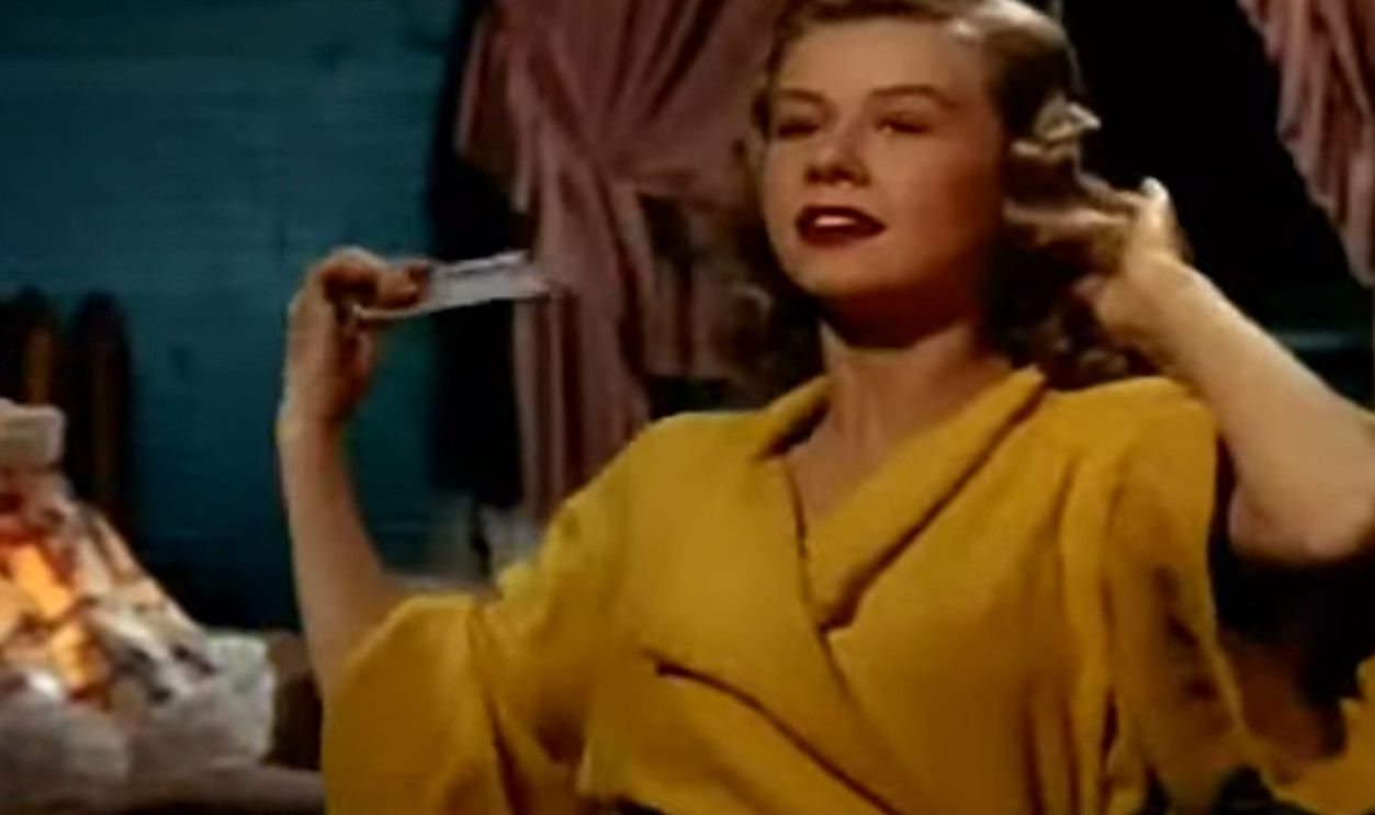 Screenshot from Wonder Man (1945)