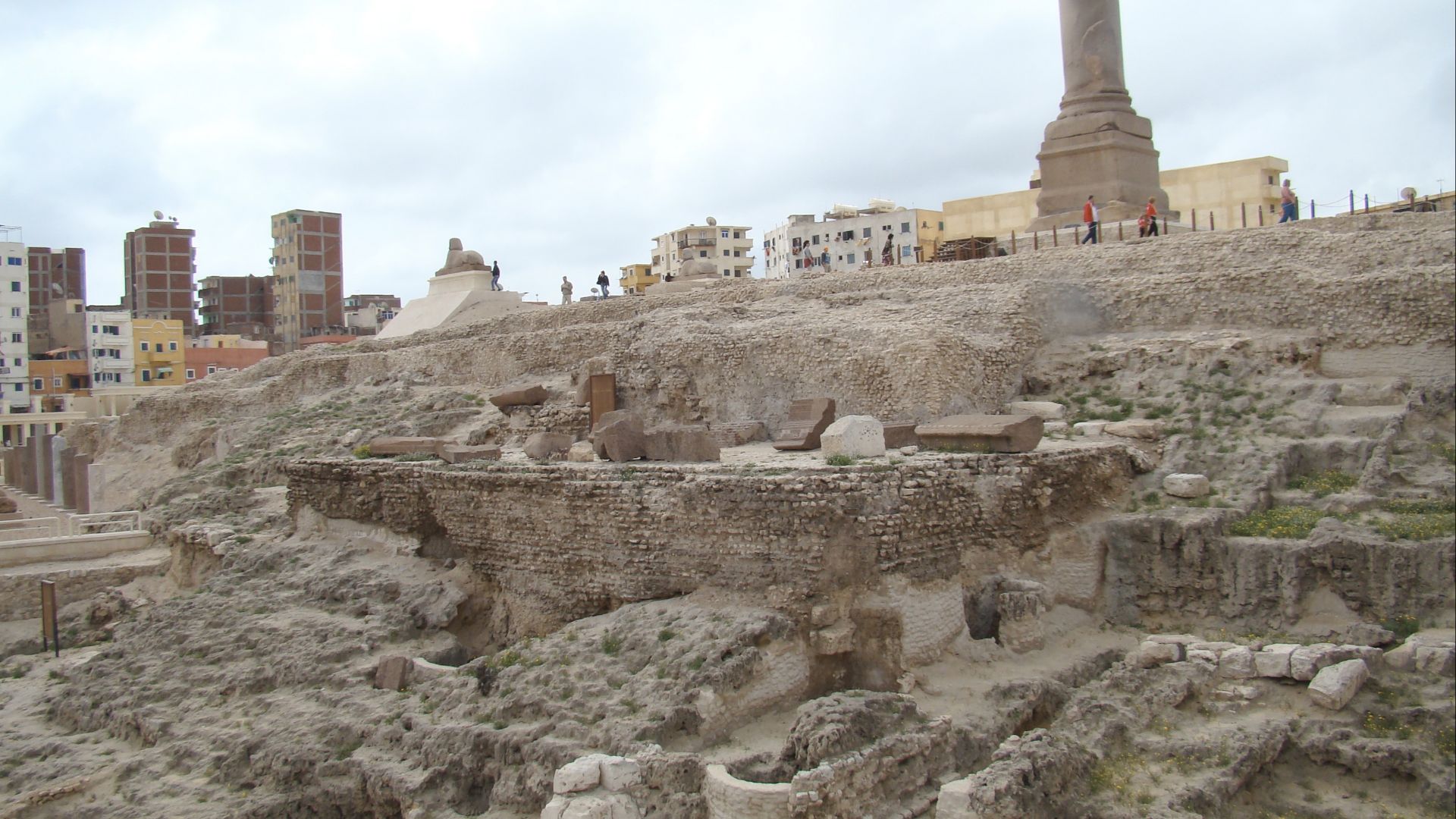 AWIB-ISAW: The Serapeum of Alexandria (X)
The remains of the ancient site of the Temple complex of Sarapis at Alexandria. It once included the temple, a library, lecture rooms, and smaller shrines but after many reconstructions and conflict over the site 