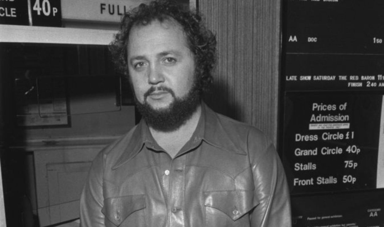 American music manager Herb Cohen (1932 - 2010) at the premiere of the Frank Zappa film '200 Motels' in London, UK, November 1971. Cohen co-produced the film. 