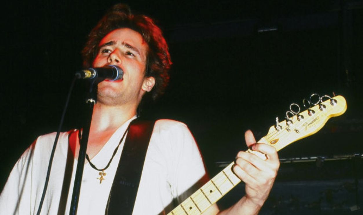 American musician Jeff Buckley (1966 - 1997) performs on stage at the Wetlands Preserve nightclub, August 16, 1994. 