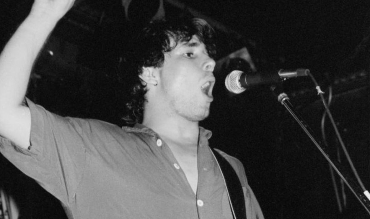 American singer-songwriter Jeff Buckley (1966 - 1997) performing on stage at The Point, Atlanta, Georgia, USA, 6th August 1994. 