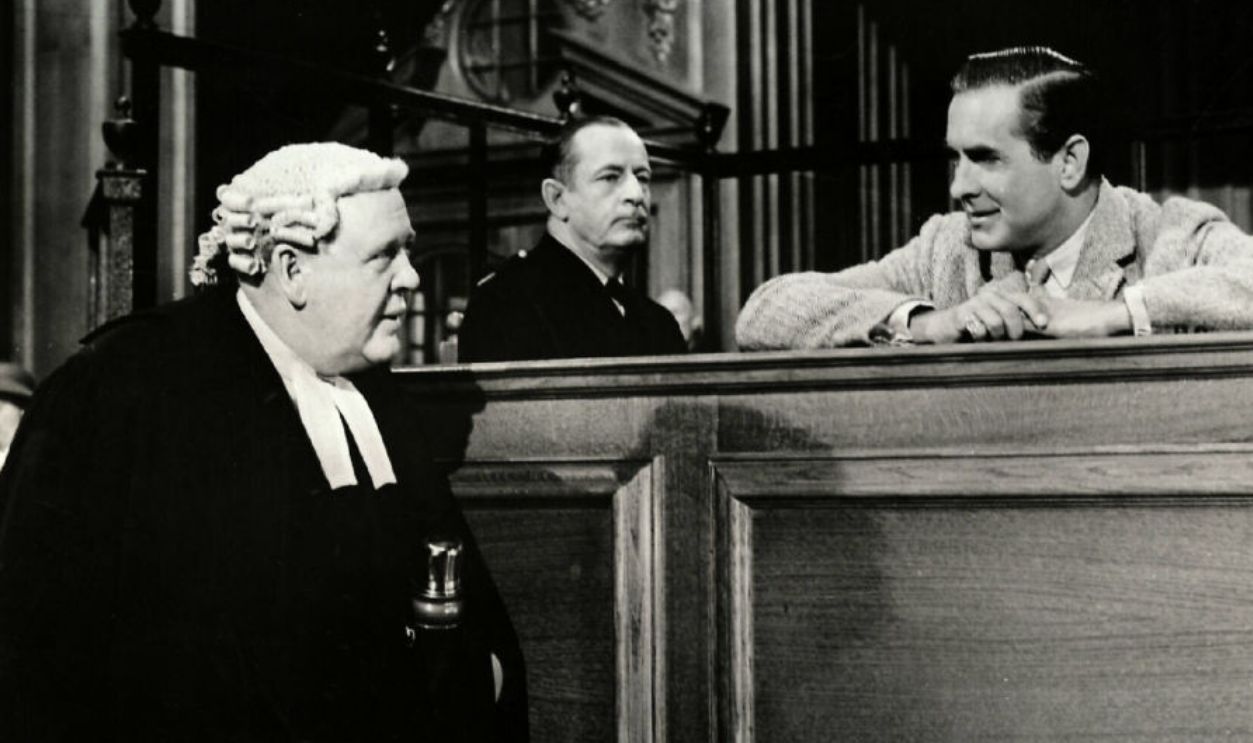 Kino. Zeugin Der Anklage, Witness For The Prosecution, Zeugin Der Anklage, Witness For The Prosecution, Charles Laughton, ?, Tyrone Power Der Londoner Strafverteidiger Sir Wilfrid Robarts (Charles Laughton) befragt den des Mordes angeklagten Leonard Vole (Tyrone Power)., 1957.