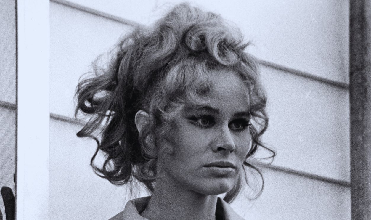 Gettyimages - 166894046, Black As Dipesto American actress Karen Black as Rayette Dipesto in 'Five Easy Pieces', directed by Bob Rafelson, 1970.