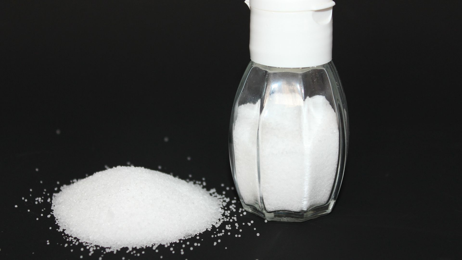 Table salt with salt shaker