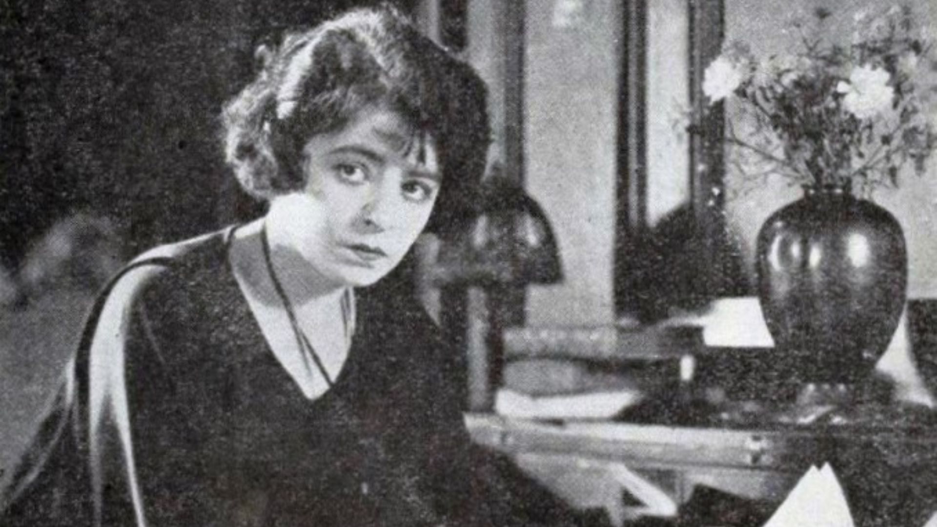 Still from the American drama film Human Wreckage (1923) with Dorothy Davenport, on page 1 of the May 23, 1923 Film Daily.