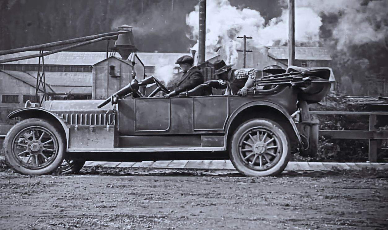 Screenshot from The Valley of the Giants (1919)