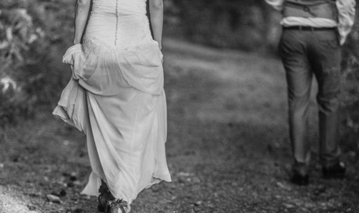 couple walking 