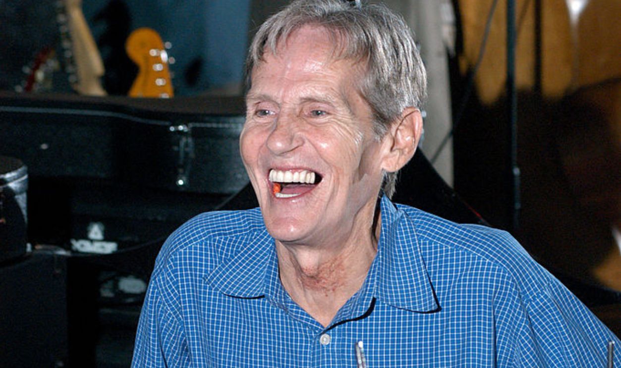 SARASOTA, FL - FEBRUARY 3: Musician Levon Helm performs after receiving the 