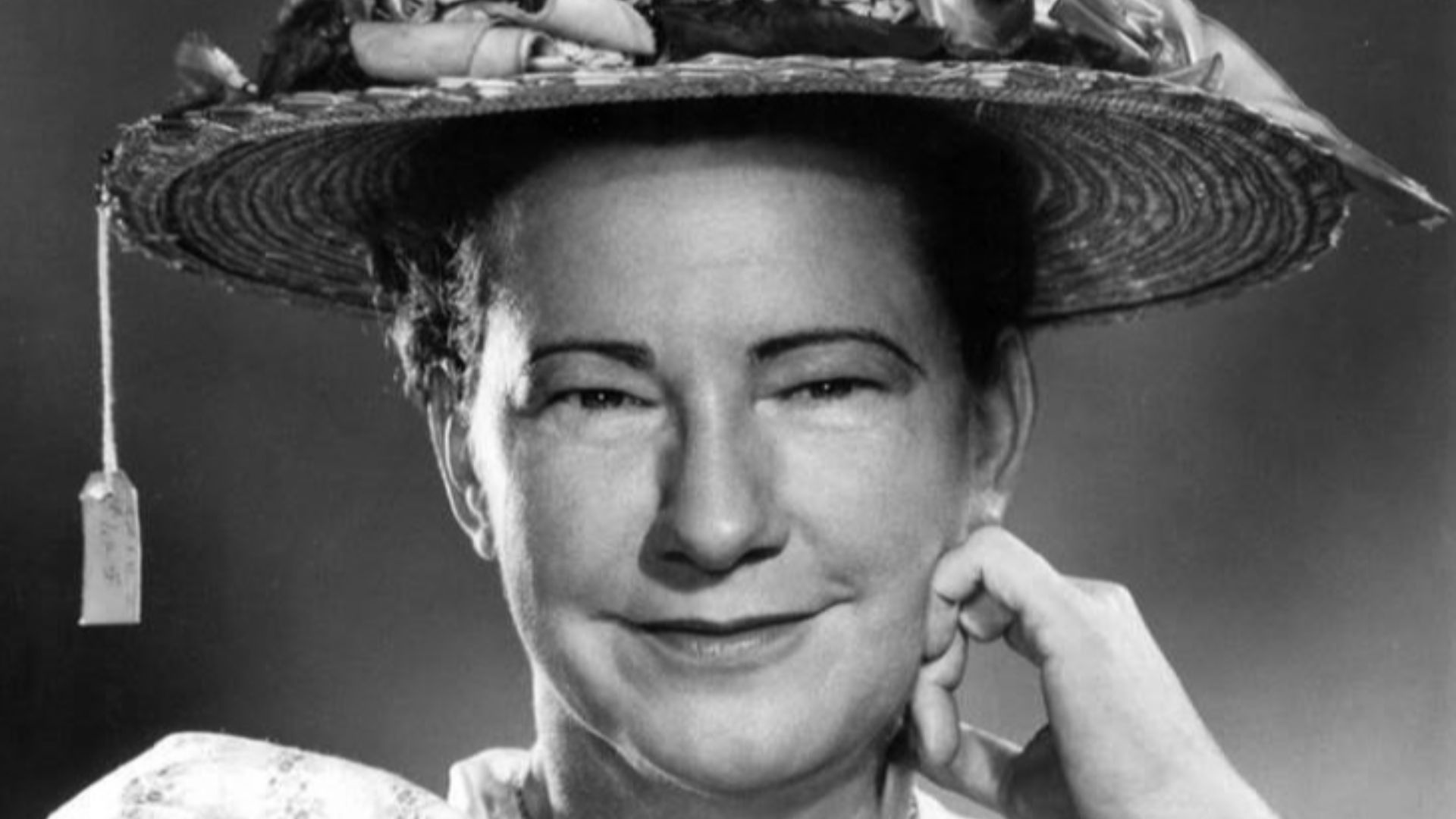 Publicity photo of comedienne Minnie Pearl for appearances made at Chicago's Civic Opera House.