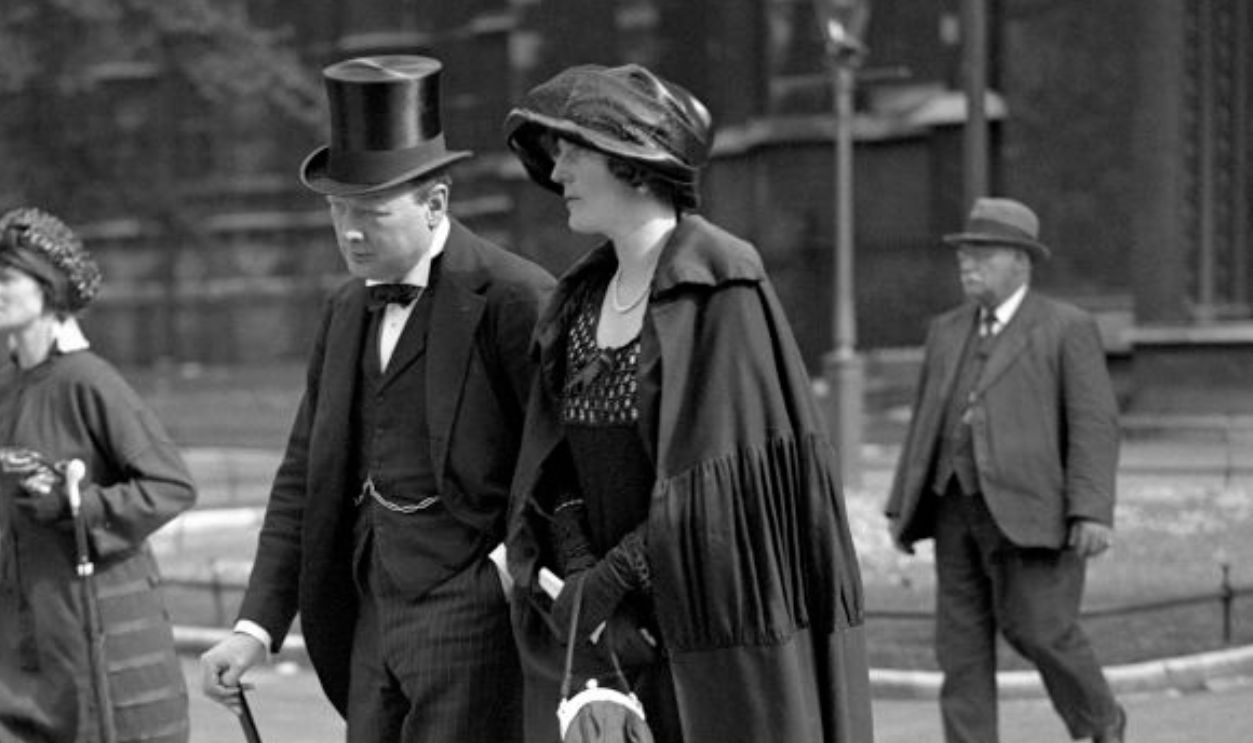 Winston and Clementine Churchill arriving at Westminster Abbey for the memorial service to Admiral of the Fleet Sir Arthur Knyvet Wilson VC, GCB, OM, GCVO