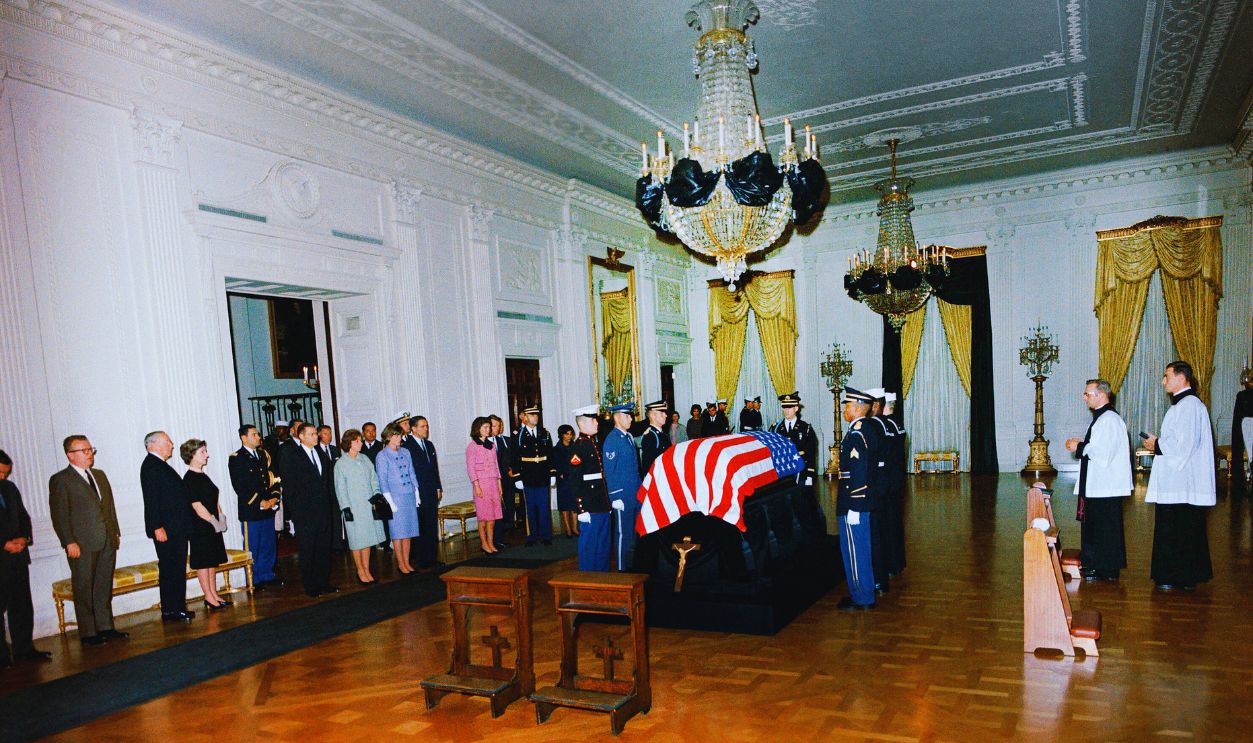 Gettyimages - 2188539114, Late U.S. President John Kennedy's flag-draped casket, First Lady Jacqueline Kennedy, Attorney General, Robert Kennedy, Jean Kennedy Smith, Ethel Skakel Kennedy, R. Sargent Shriver, Janet Auchincloss, Hugh D. Auchincloss; Secretary of Defense, Robert S. M 