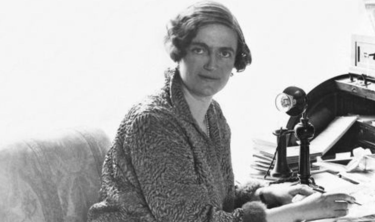 UNITED KINGDOM - JANUARY 01: United Kingdom.London. Clementine Churchill And His Son Randolph. 1925. 