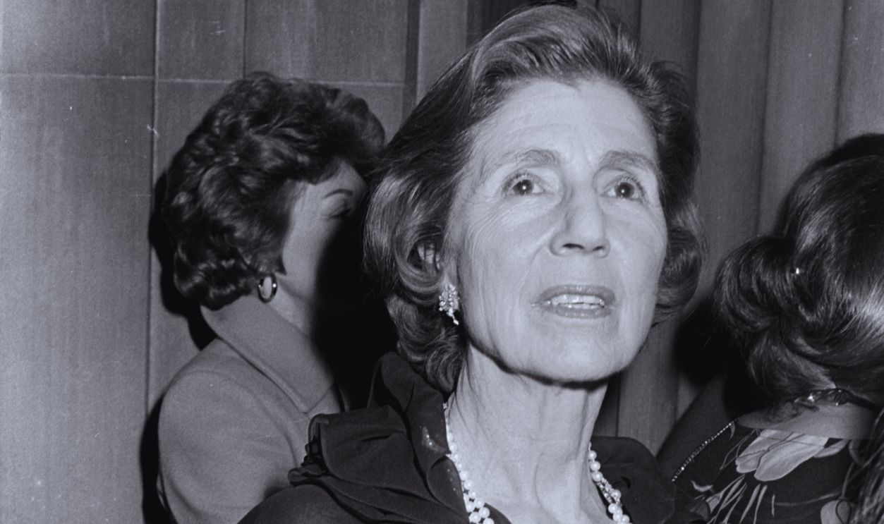Gettyimages - 1428009266, Time-Life Inaugural Party at Corcoran Gallery Janet Auchincloss attend a party at the Corcoran Gallery in Washington, D.C., on January 19, 1977, celebrating the inauguration of President Jimmy Carter. 
