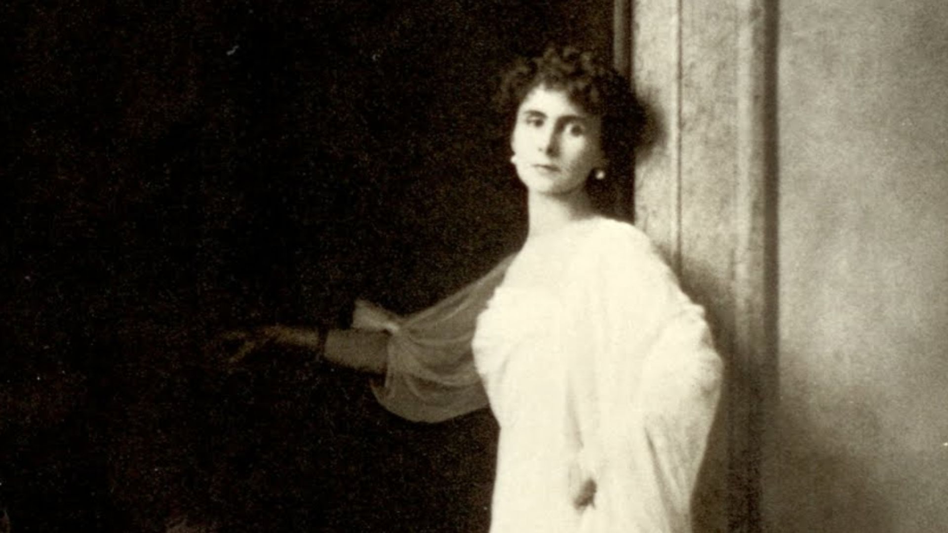 Portrait of Olga de Meyer by Baron de Meyer