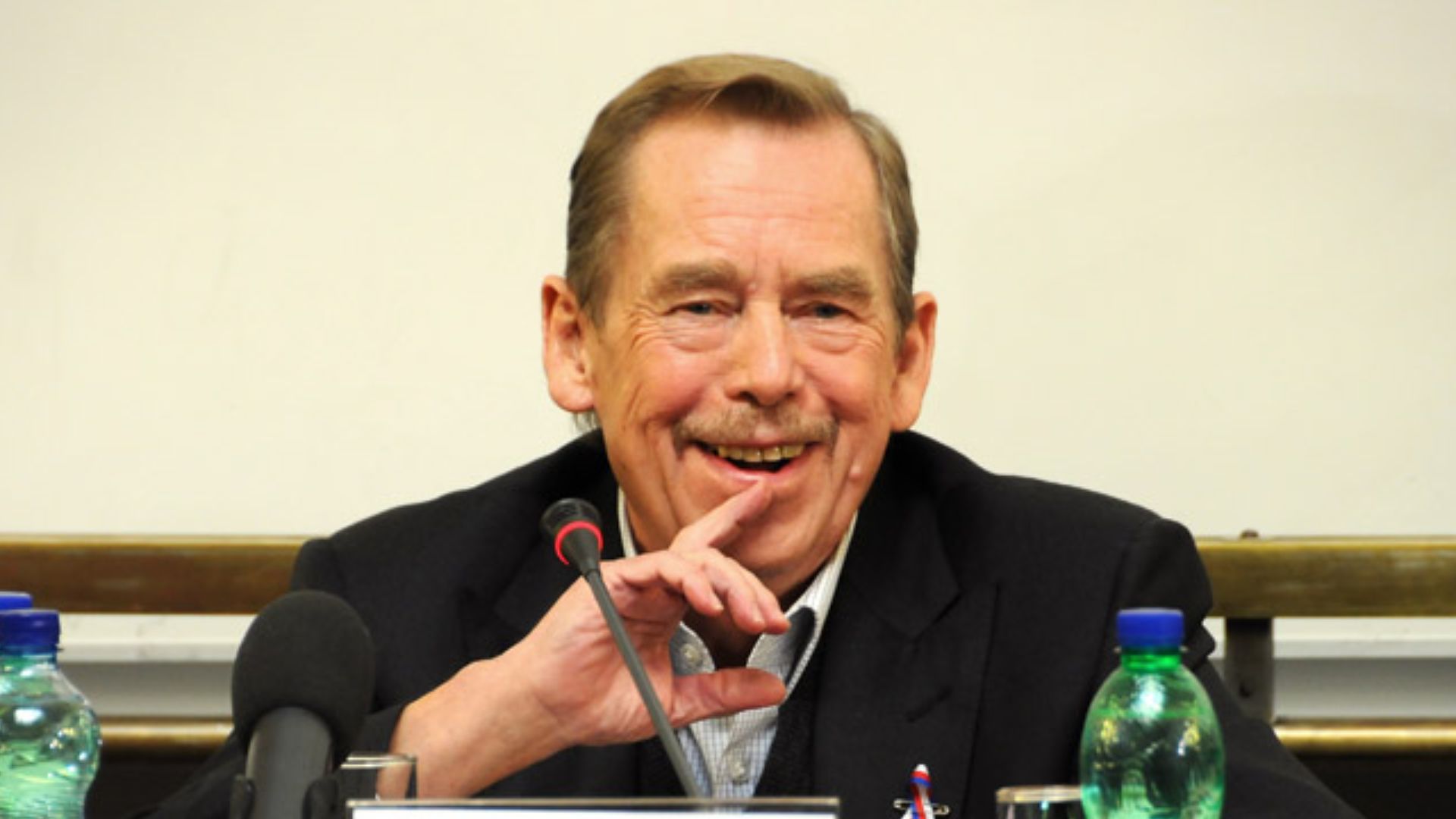 Václav Havel during his speech at the Freedom and its adversaries conference held in Prague on 14th of November 2009.