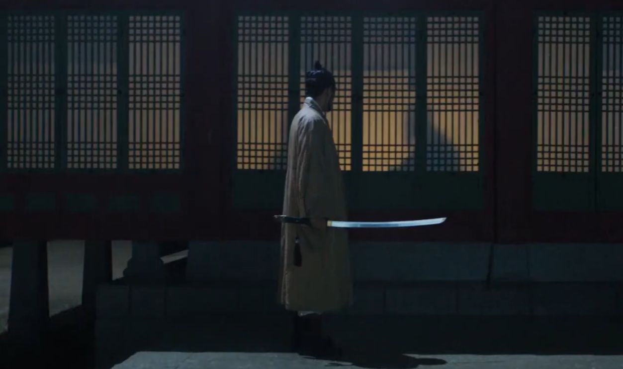 Screenshot from The Throne (2015) 