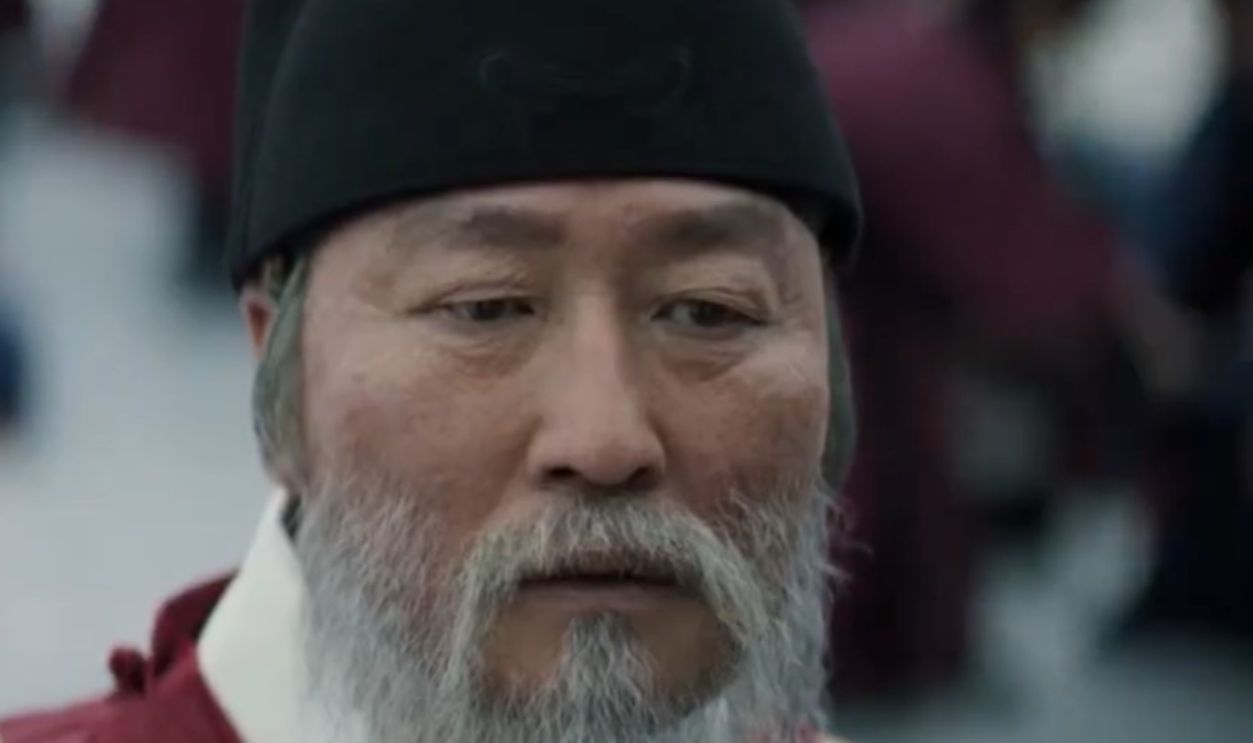 Screenshot from The Throne (2015) 
