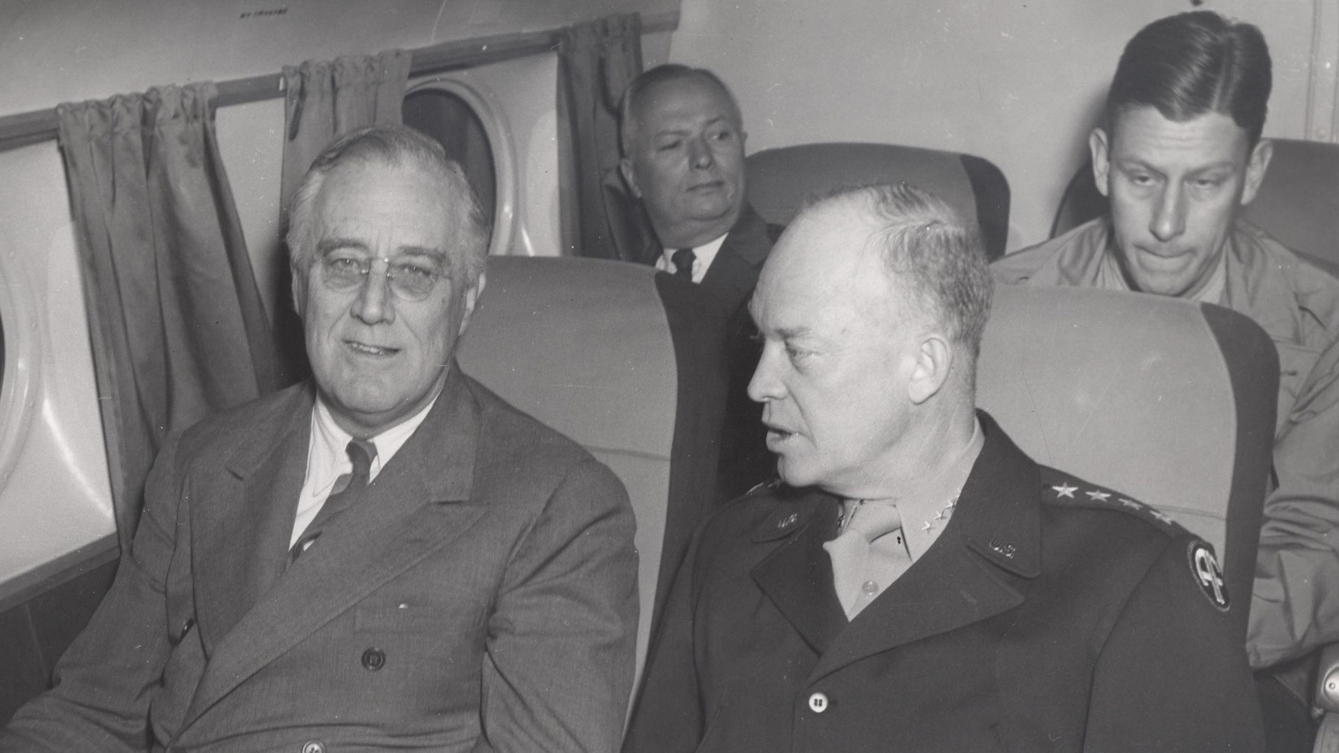 File:President Franklin D. Roosevelt with Dwight D. Eisenhower aboard an Airplane Enroute from North Africa to Sicily - DPLA - cbdeb55bc8290cfd550647fe31374a0d.jpg