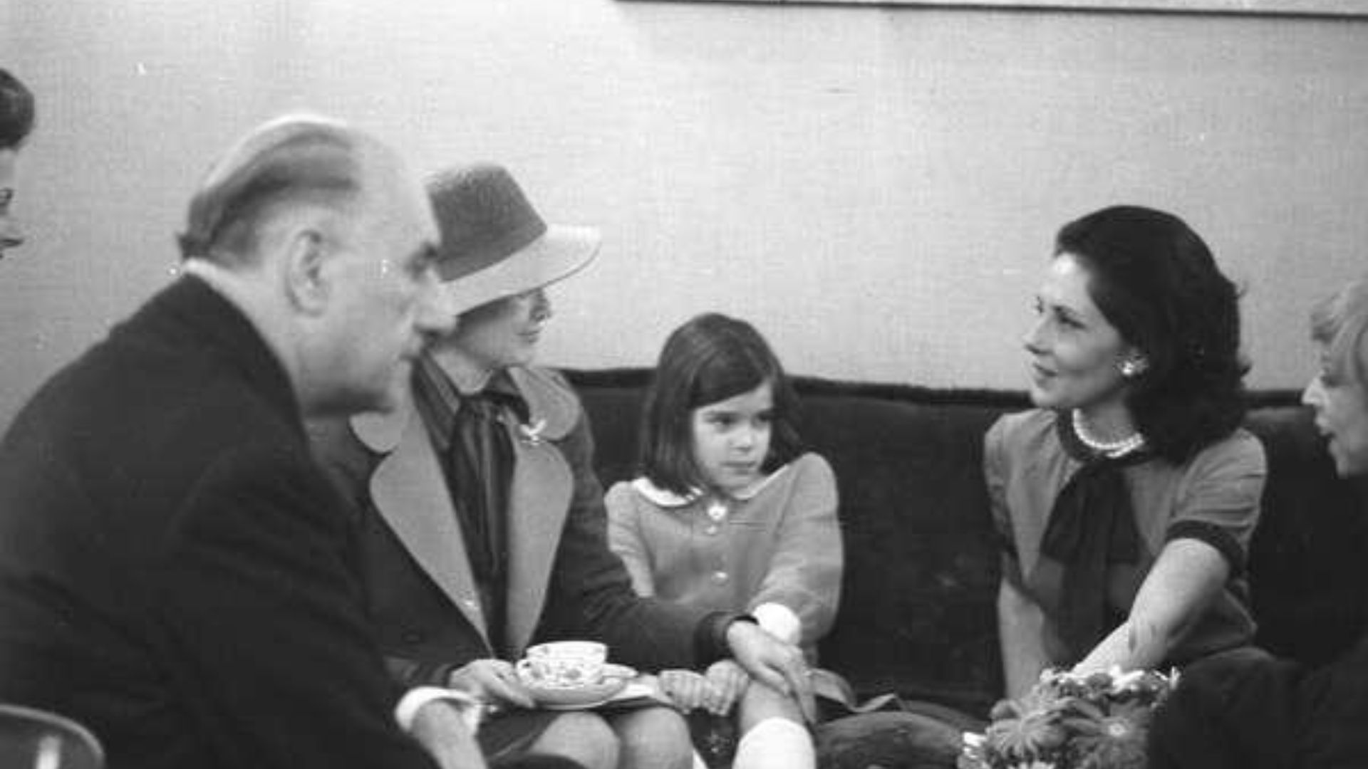 Incontro privato del Presidente della Repubblica Giovanni Leone e della Signora Leone con le Loro Altezze Serenissime il Principe Ranieri III e la Principessa Grace di Monaco e i loro figli