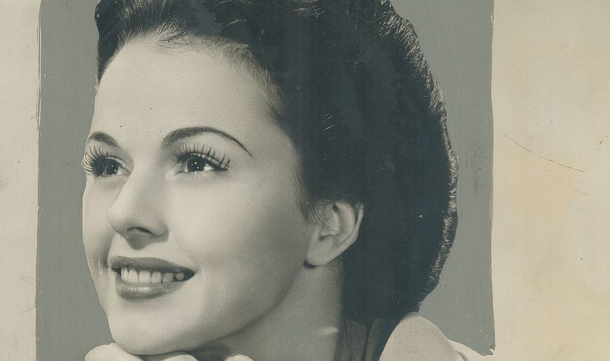CANADA - MAY 23: Patricia Dane. playing the piano seemed infinitely more important. She was graduated from Andrew Jackson high school, however, and then enrolled at the University of Alabama. She was designing all her frocks. 