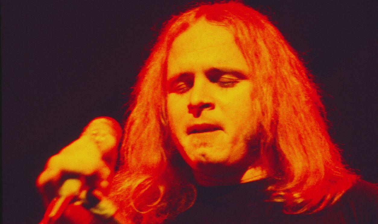 Gettyimages - 84527000, Music File Photos - The 1970s - by Chris Walter Ronnie Van Zant Lynyrd Skynyrd 1975