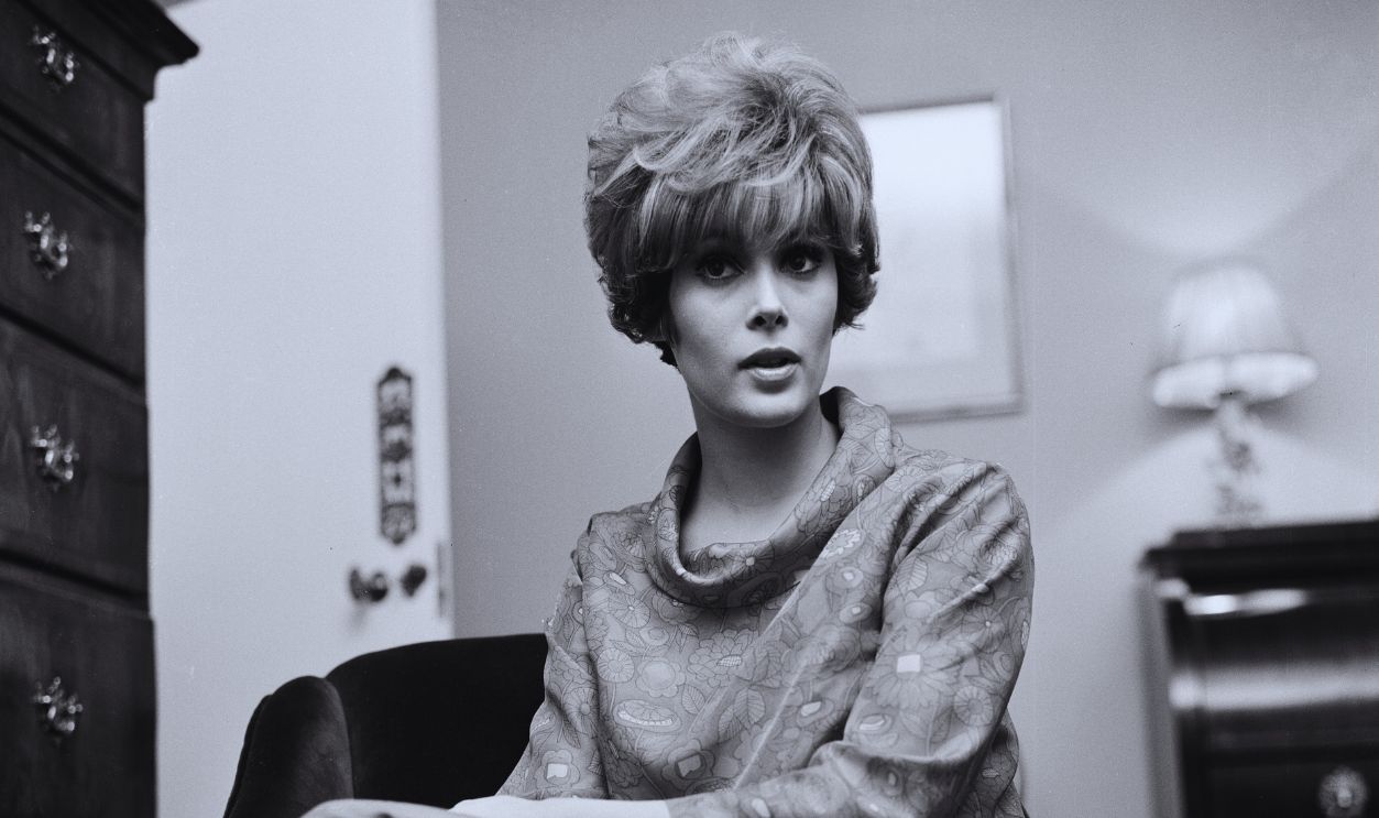 Gettyimages - 2155354127, Jill St John At The Savoy Hotel, London 