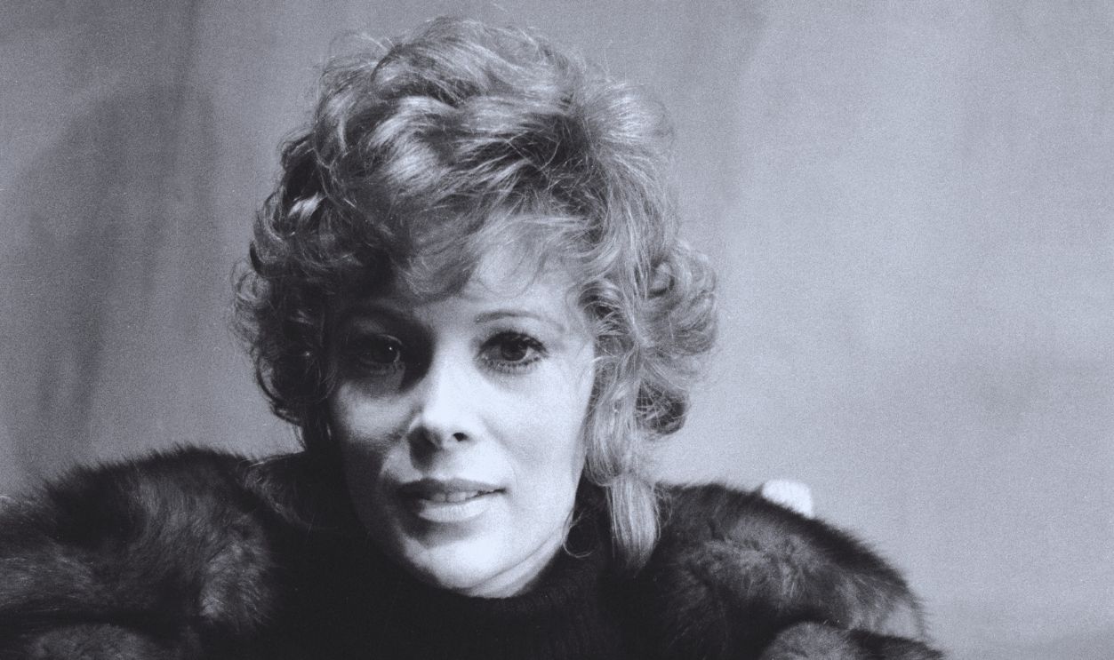 Gettyimages - 72193525, Portrait Of Jill St. John American film actress Jill St. John poses for a portrait 