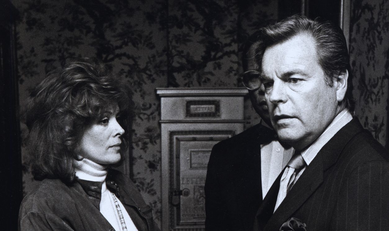 Gettyimages - 106861118, Brunch for Kennedy Center Honorees - December 6, 1987 Robert Wagner and Jill St. John during Brunch for Kennedy Center Honorees - December 6, 1987 at Ritz Carlton Hotel in Washington, D.C., United States. 
