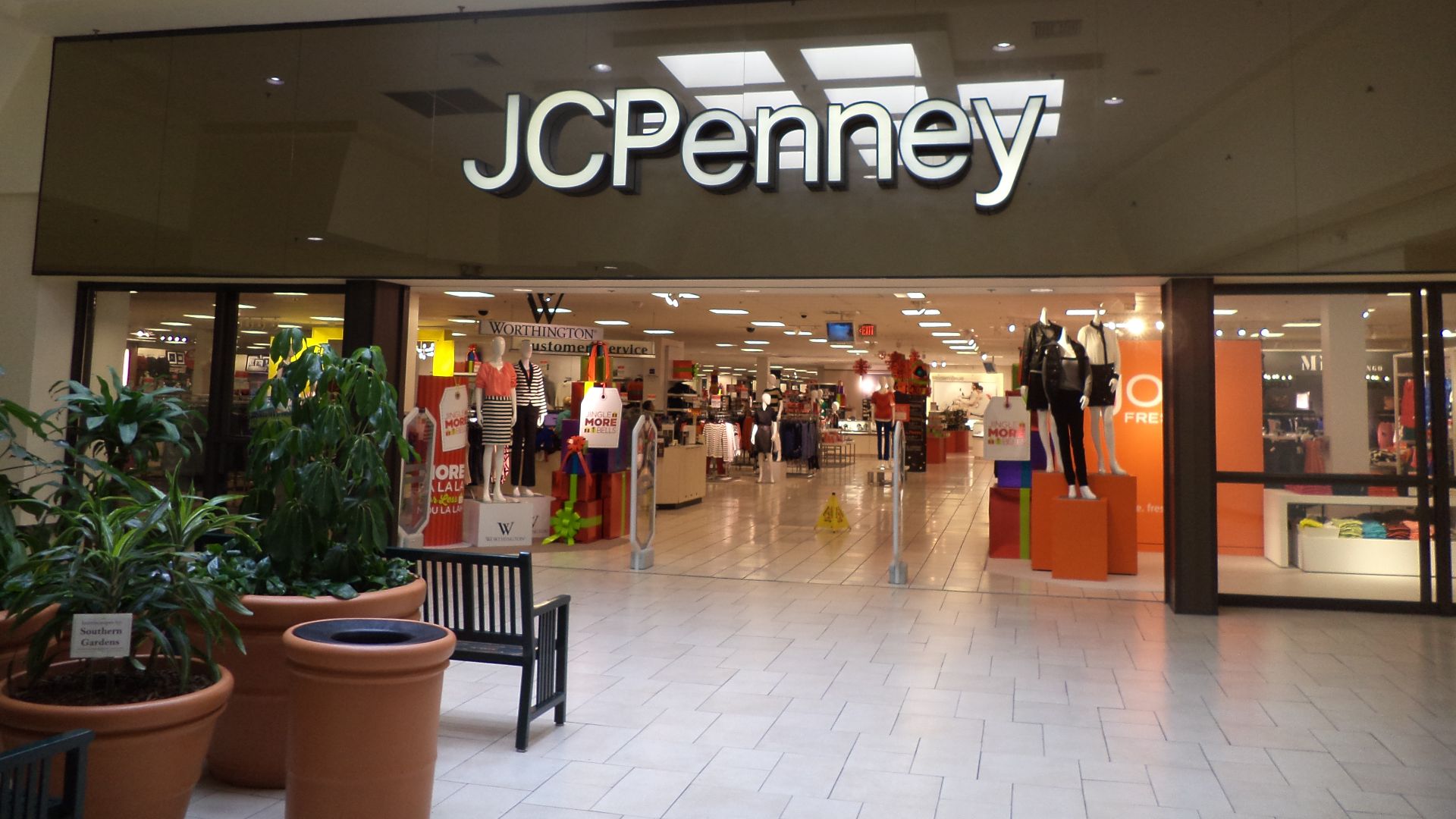 JC Penney Valdosta (interior entrance), Valdosta Mall, Valdosta, Lowndes County, Georgia