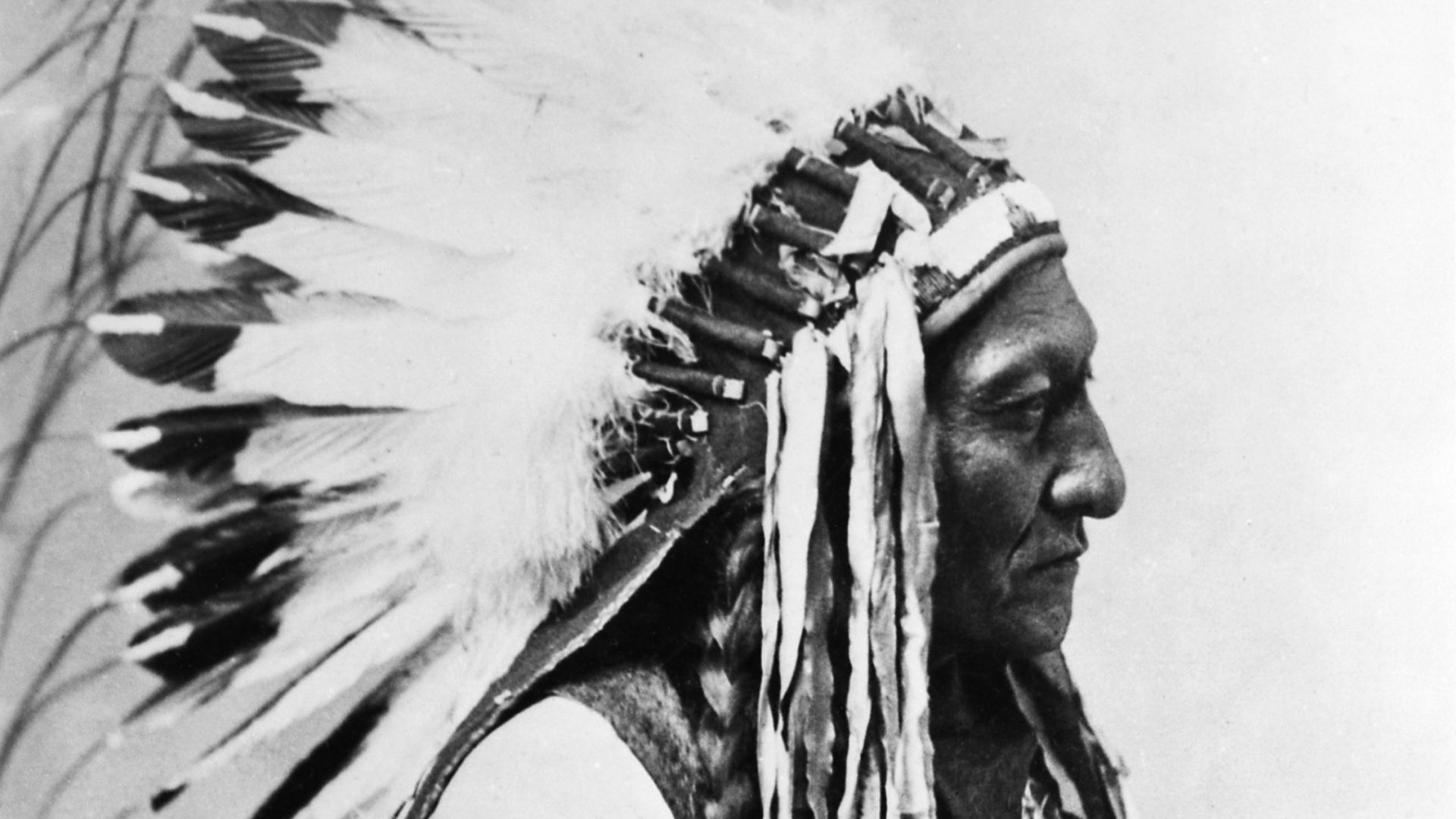 File:Sitting Bull (Tatonka-I-Yatanka), a Hunkpapa Sioux, 1885 - NARA - 530896.jpg