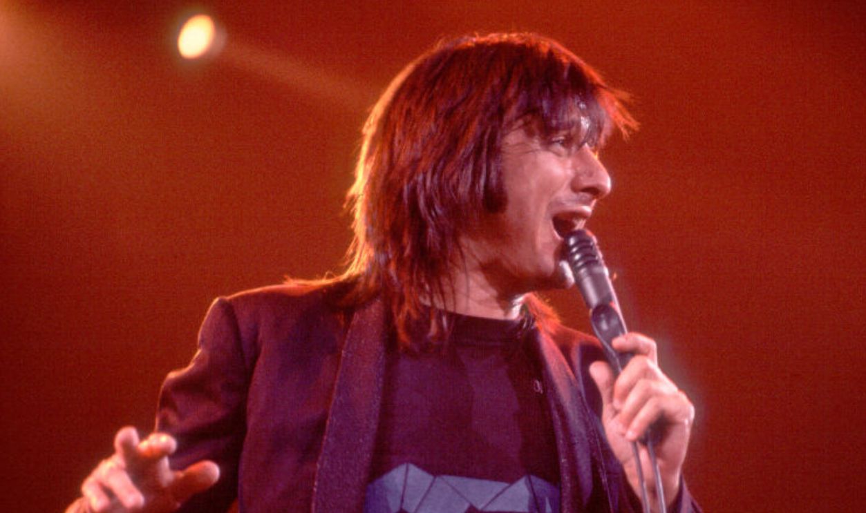 Lead singer Steve Perry of rock band Journey performs at the Rosemont Horizon in Rosemont, Illinois, June 10, 1983.