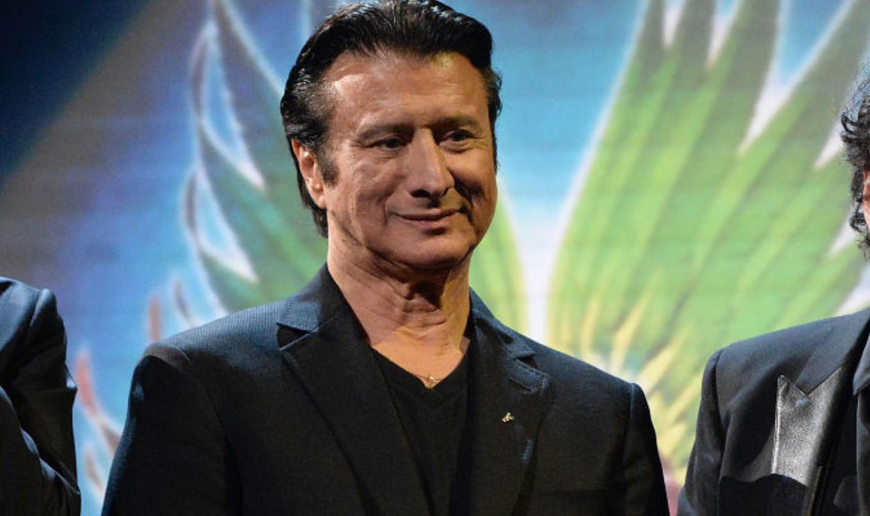 NEW YORK, NY - APRIL 07: Inductees Steve Perry and Neal Schon of Journey speak onstage during the 32nd Annual Rock & Roll Hall Of Fame Induction Ceremony at Barclays Center on April 7, 2017 in New York City. The broadcast will air on Saturday, April 29, 2017 at 8:00 PM ET/PT on HBO.