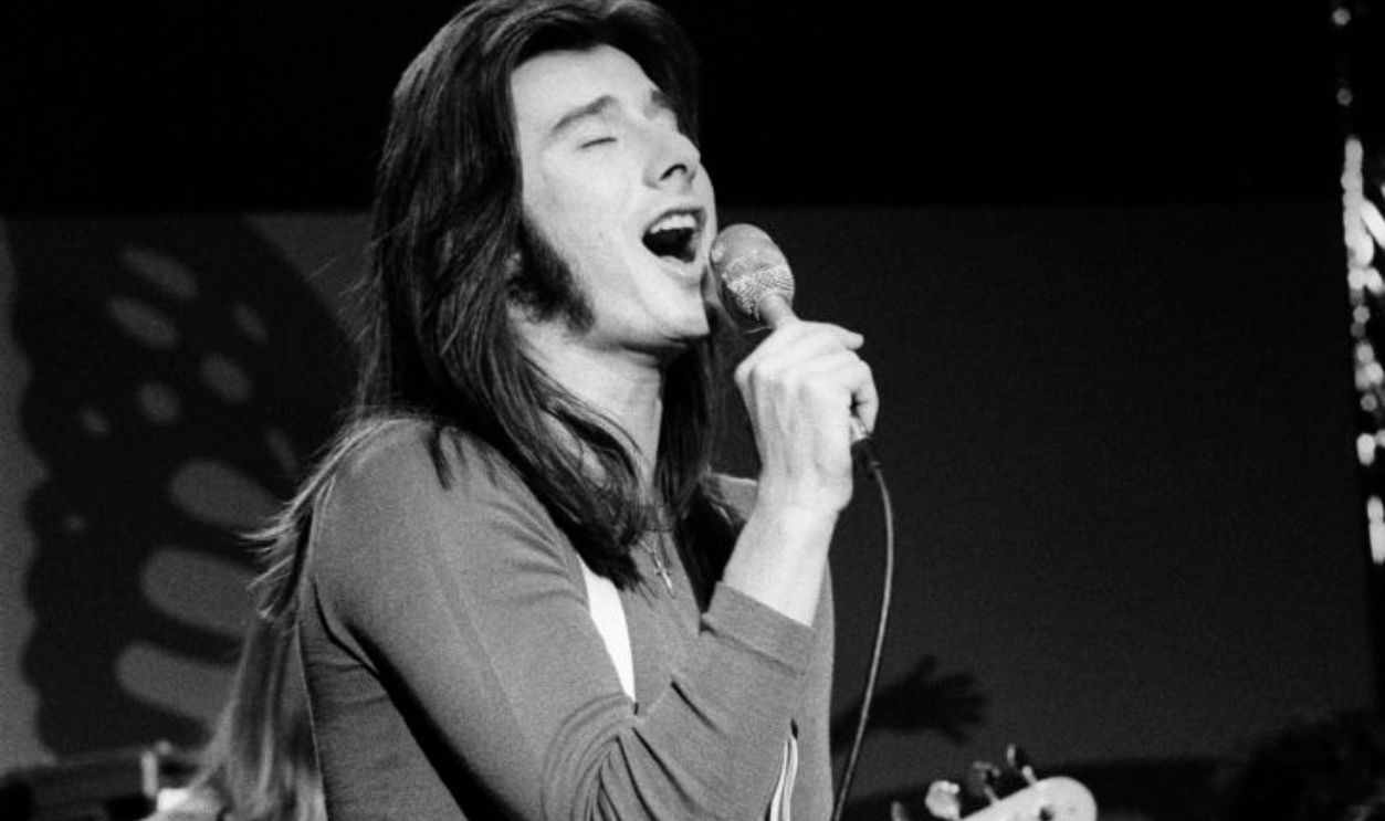 SAN FRANCISCO - JANUARY 7: Steve Perry performs with Journey at a TV show taping at the Japan Center Theater in San Francisco - January 7, 1978.