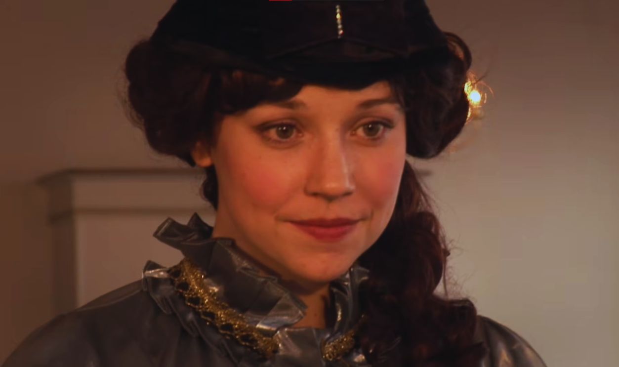 Screenshot from Escaping the Madhouse: The Nellie Bly Story (2019) 