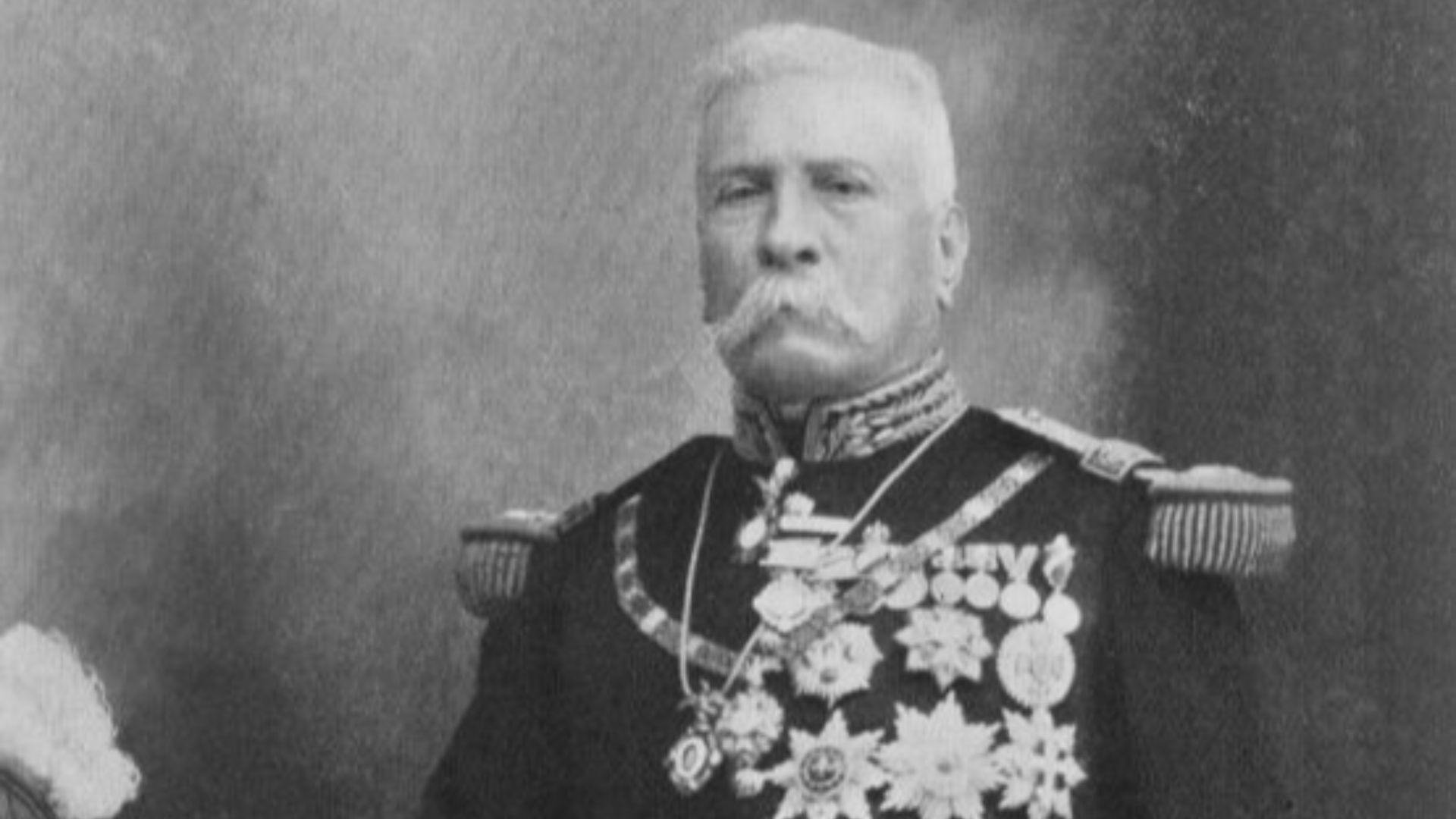 File:Porfirio Diaz in uniform.jpg