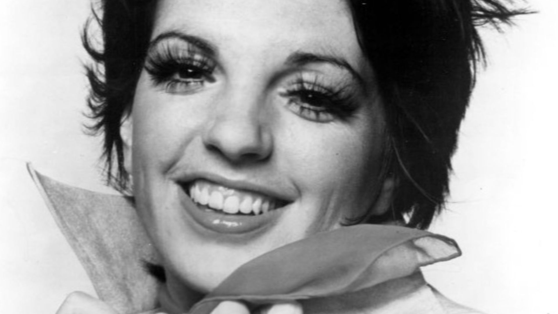 Publicity photo of American entertainer Liza Minnelli, circa 1973.